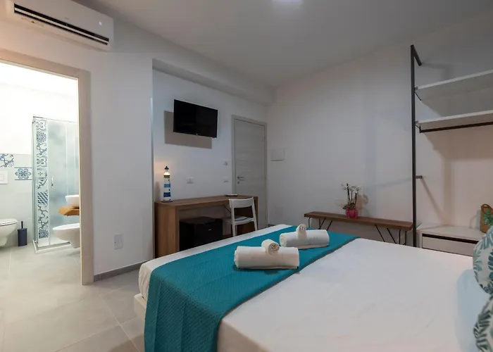 לינה וארוחת בוקר Da Francesca קסטלוצו