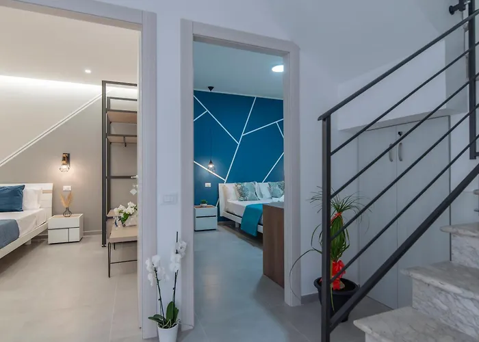 לינה וארוחת בוקר Da Francesca קסטלוצו