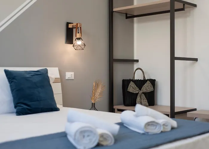 לינה וארוחת בוקר Da Francesca 3*