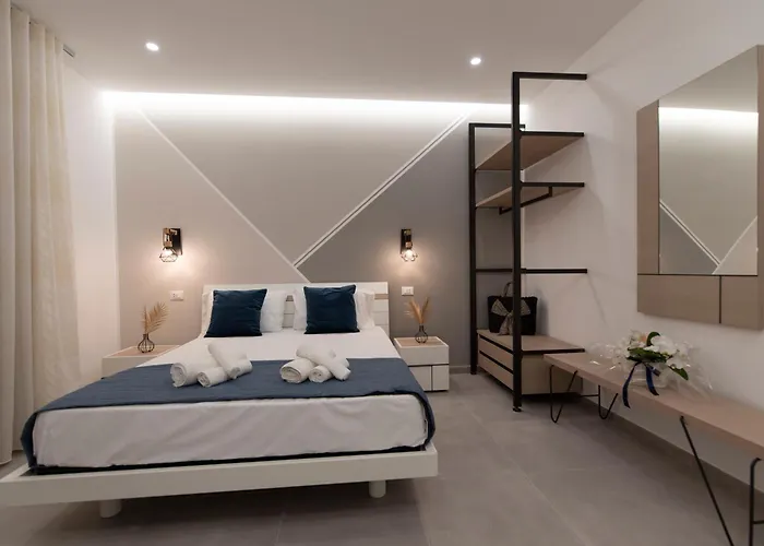 לינה וארוחת בוקר Da Francesca קסטלוצו